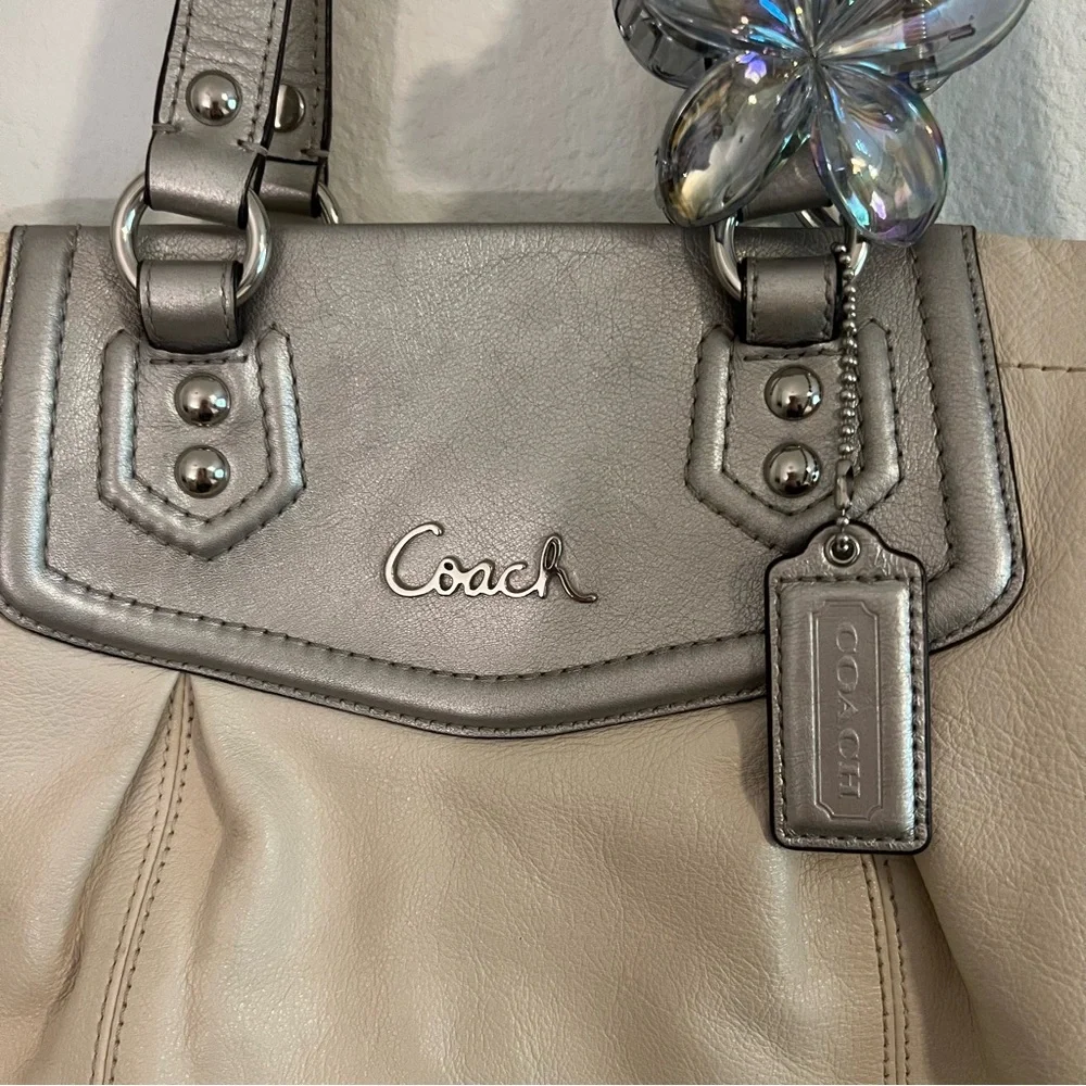 COACH Ashley Ivory Leather Shoulder Bag Convertible Satchel Handbag Carryall